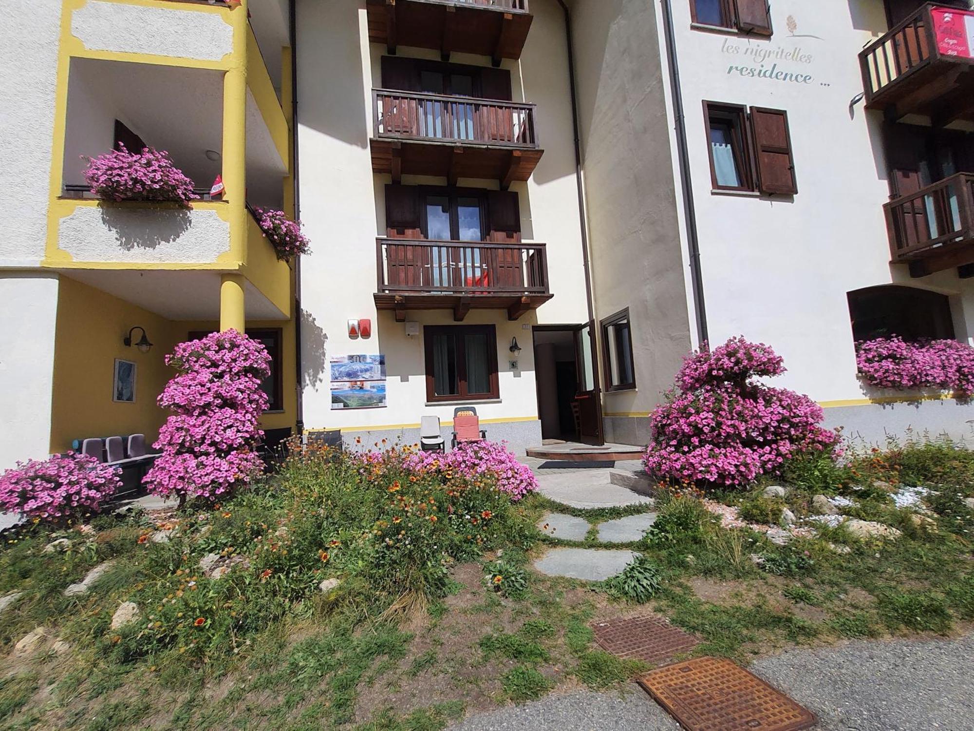 Residence Les Nigritelles Конь Екстер'єр фото