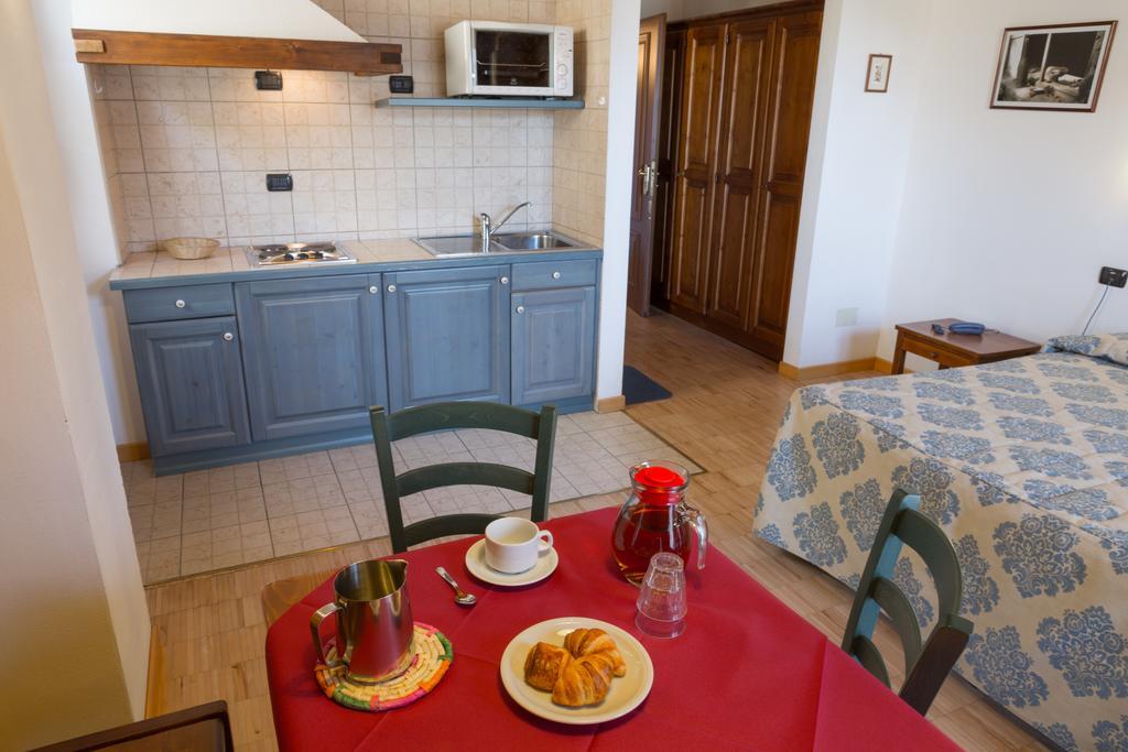 Residence Les Nigritelles Конь Екстер'єр фото