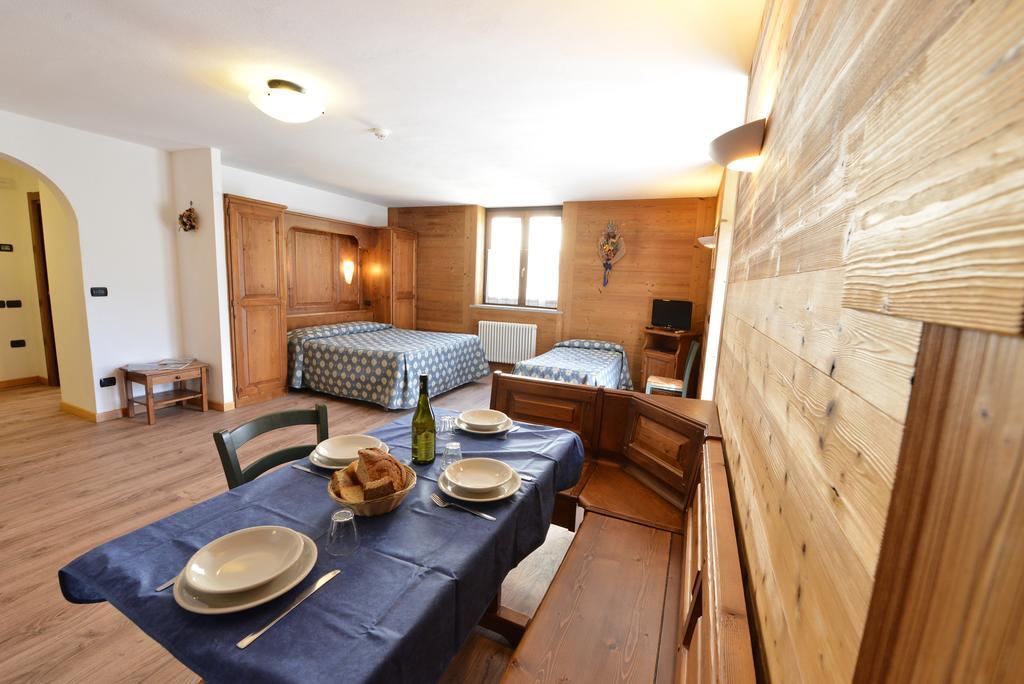 Residence Les Nigritelles Конь Екстер'єр фото
